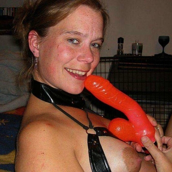 33 jarige meesteres uit Eindhoven zoekt slaaf